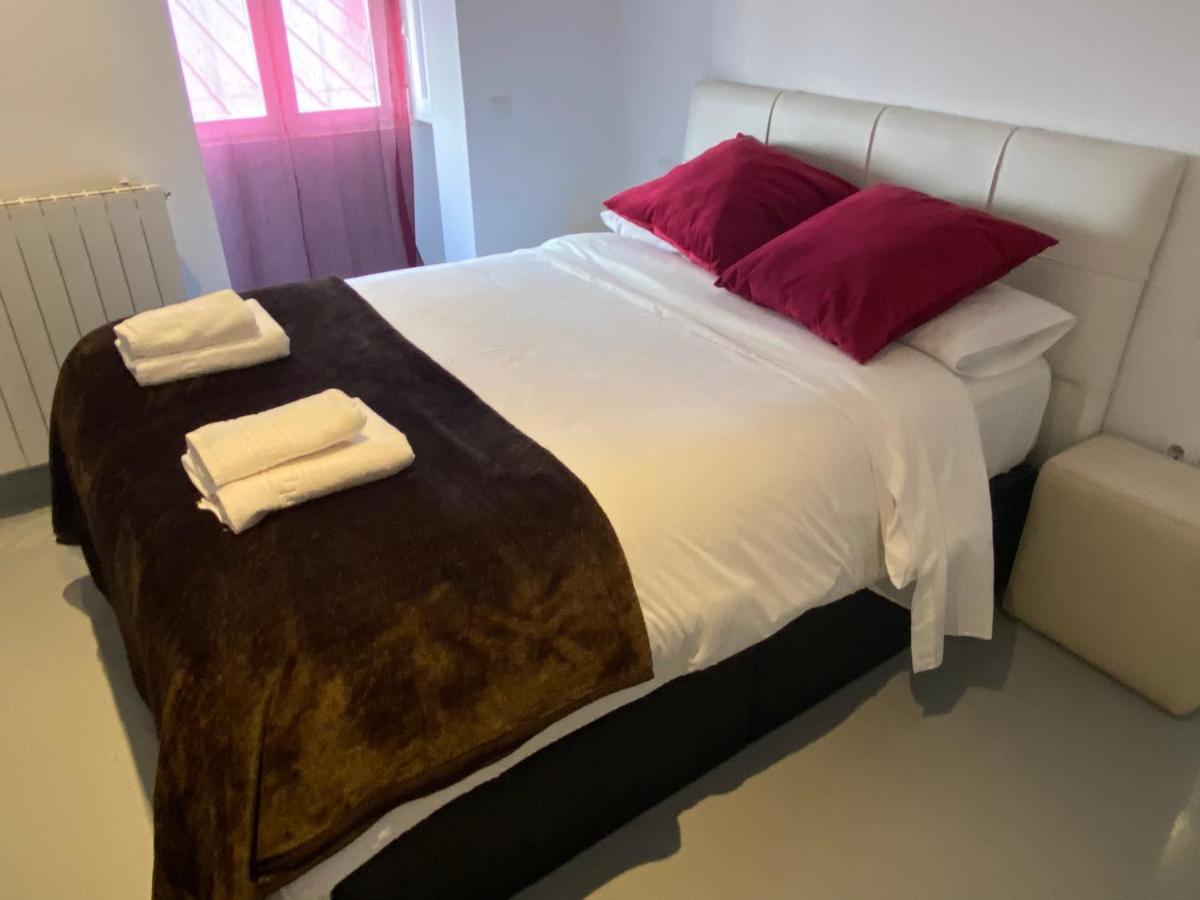 Apartamento En Madrid Rio Con Parking Gratuito Zewnętrze zdjęcie