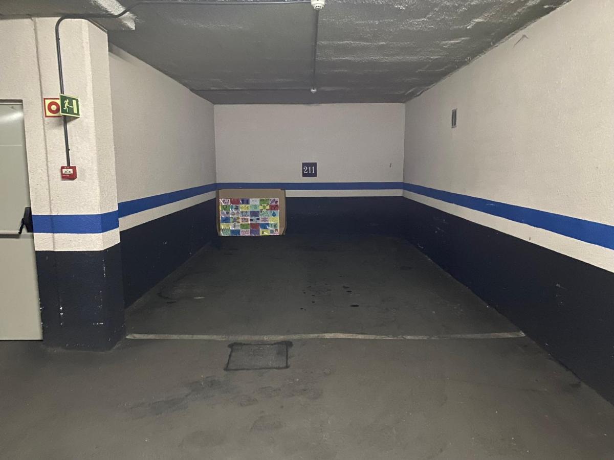 Apartamento En Madrid Rio Con Parking Gratuito Zewnętrze zdjęcie