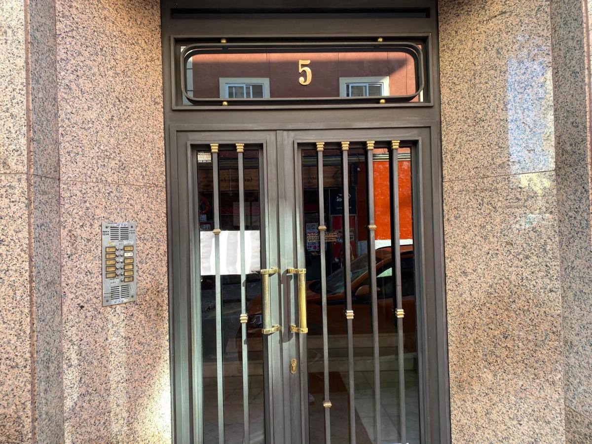 Apartamento En Madrid Rio Con Parking Gratuito Zewnętrze zdjęcie